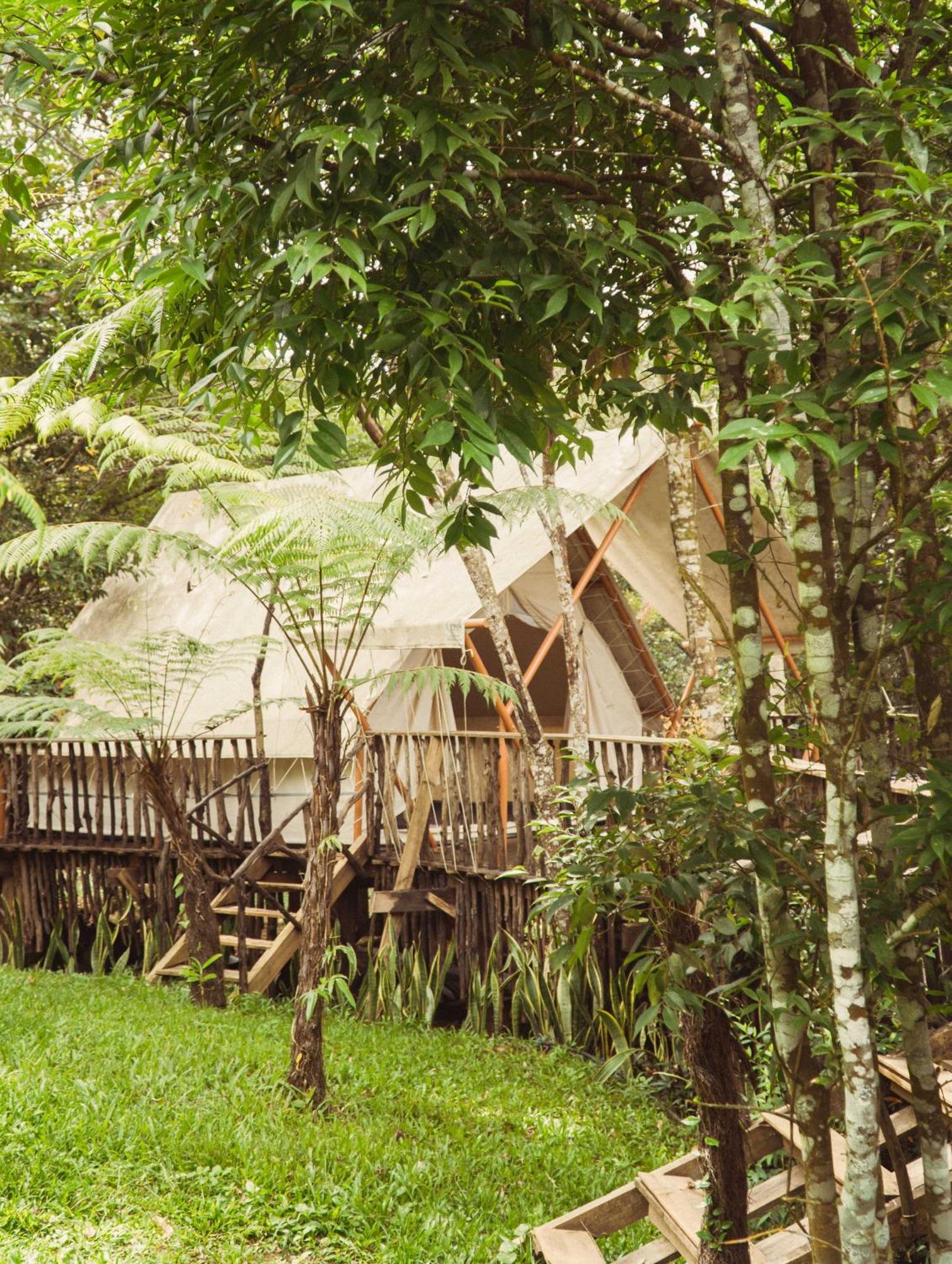 A Little Home Mang Den Kon Von Kla Buitenkant foto
